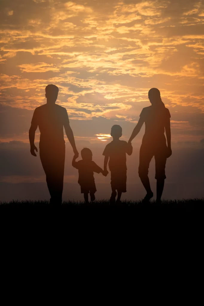 Entenda a origem do dia internacional da família e a importância da educação parental.