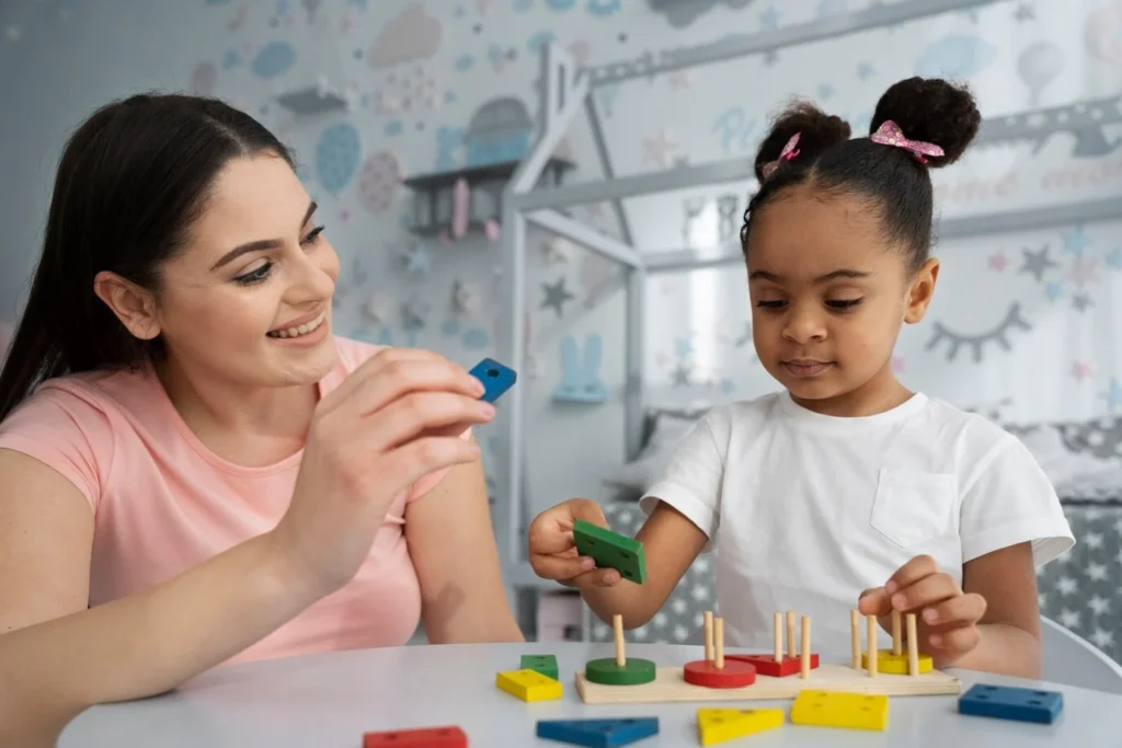 Entenda a importância do acompanhamento do educador parental para crianças autistas.