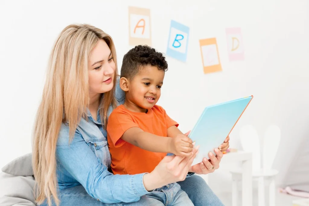 Veja como lidar com as fases da adolescência segundo a educação parental.