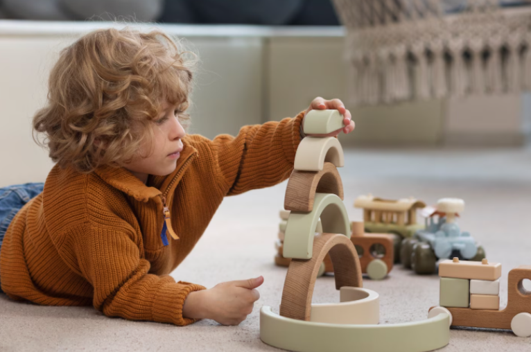 Descubra como a orientação parental ajuda a lidar com a ansiedade infantil, promovendo calma e resiliência para a saúde mental dos seus filhos.